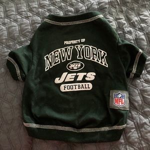 NY Jets Football shirt for small dog. Like new, size small. Machine wash…